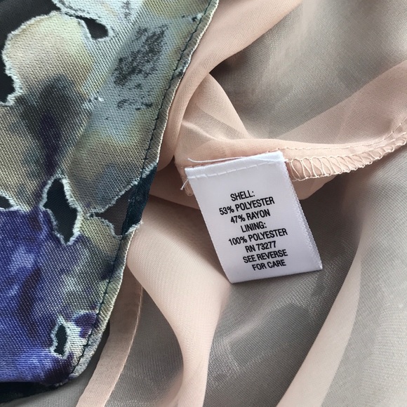 Simply Vera sheer floral layered V-neck tank - Picture 8 of 8